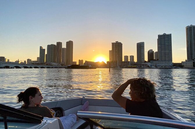 Private Romantic Sunset Boat Cruise in Fort Lauderdale! - Romantic Atmosphere and Amenities