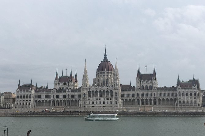 Private Tour Around Budapest - Customer Support and Assistance