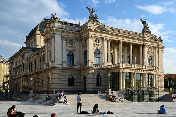 Private Transfer From Zurich Airport to Lucerne - Seamless Airport Transfers