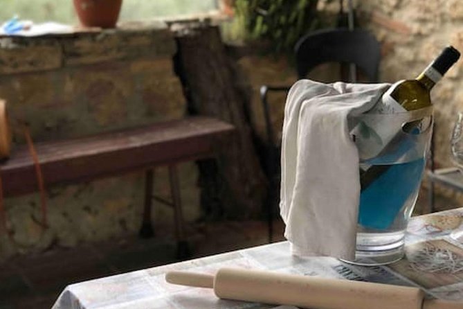 Private Tuscan Cooking Class and Wine Tasting in Radda in Chianti With Giorgia - Accommodating Children and Accessibility