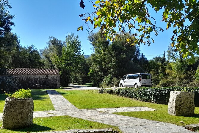 Private Van Transfer Service in Dubrovnik - Exploring Dubrovnik by Van