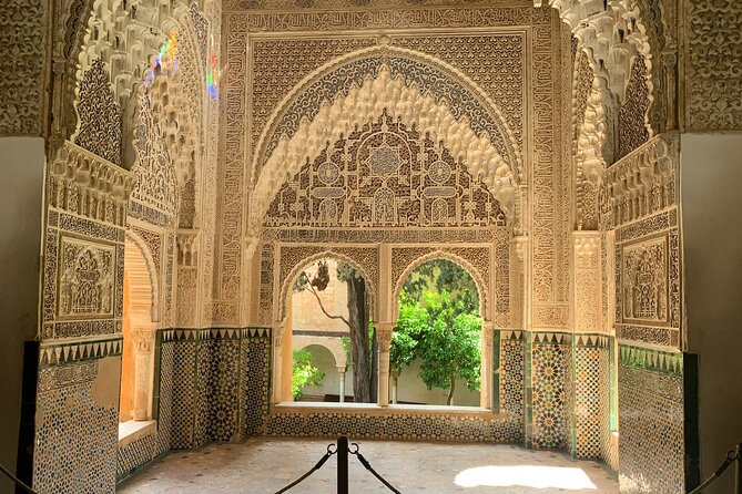Private Visit to the Complete Alhambra Complex - Historical Significance