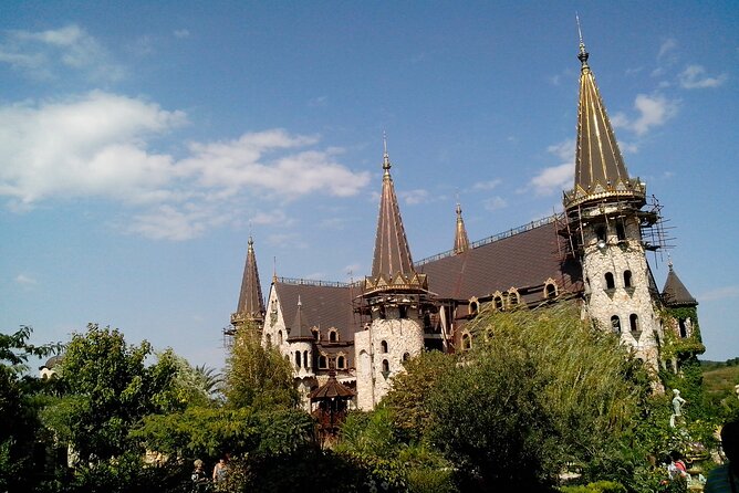 Ravadinovo Castle Unseen - Tips for Visiting Ravadinovo Castle