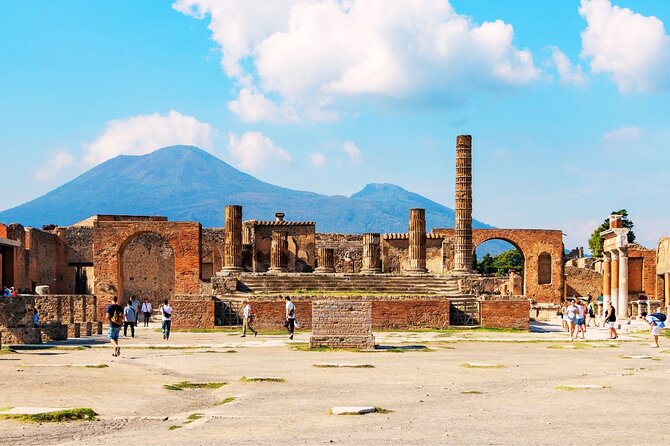 Reserved Entrance to Pompeii Ruins With Digital Audio Guide - Technology Considerations