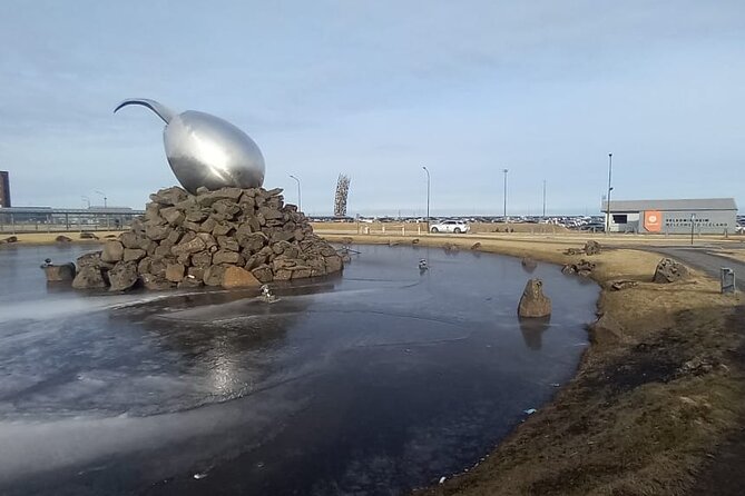 Reykjavik Iceland: Private Transfer To/From Keflavik Airport - Commitment to Service Excellence