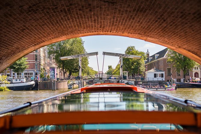 Ripleys Believe It or Not Amsterdam & 1-Hour Canal Cruise - Wheelchair Accessibility