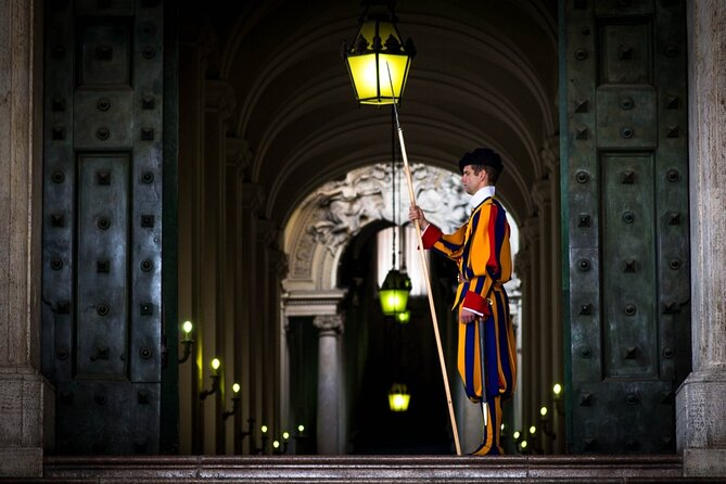 Rome by Night: Private Tour With Driver - Luxurious Transportation