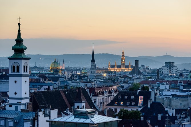 Salzburg to Vienna, Private Transfer, 2h of Sightseeing, Local Driver, English - Customization and Flexibility