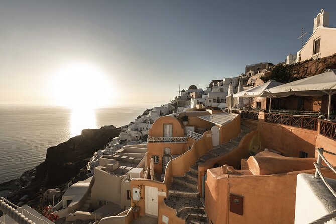 Santorini: Private Tour in the Picturesque Village of Oia - Tour Inclusions and Participation Details