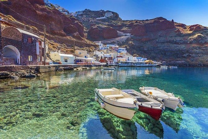 Shared Platinum Sunset Trip of Santorini via Hot Springs & White Beach - Savoring the Sunset Experience