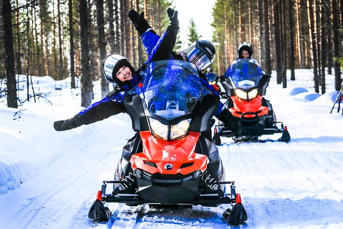 Snowmobile Safari in the Nature - Snowmobile Safety and Precautions