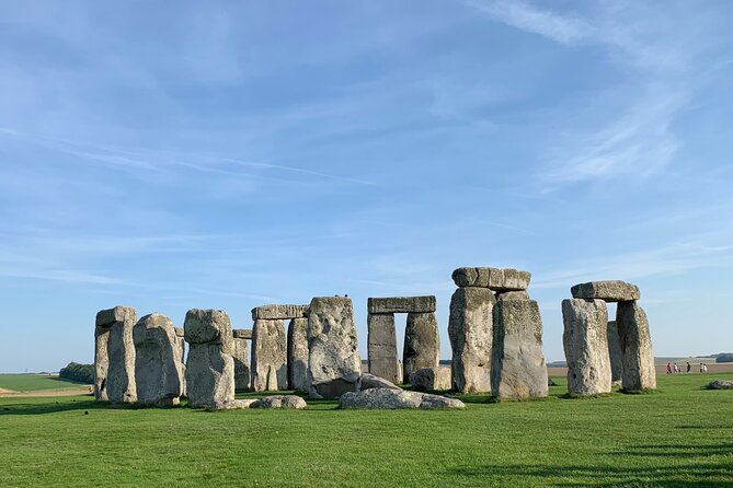 Southampton to London Visiting Stonehenge or Windsor Castle - Luggage and Accessibility Considerations