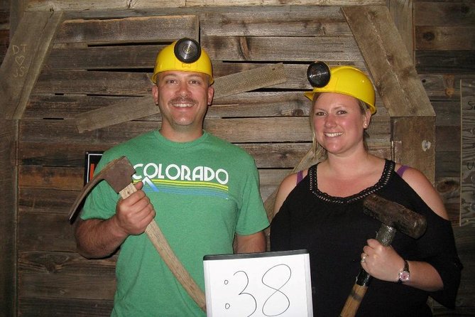 Strike It Rich! Puzzle Room Experience - Excitement and Bonding Moments
