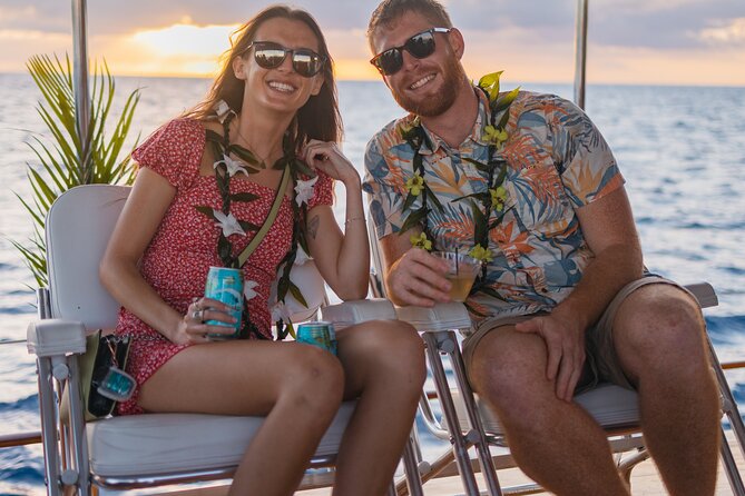 Sunset Cocktail Cruise on a Classic Yacht - Booking and Logistics