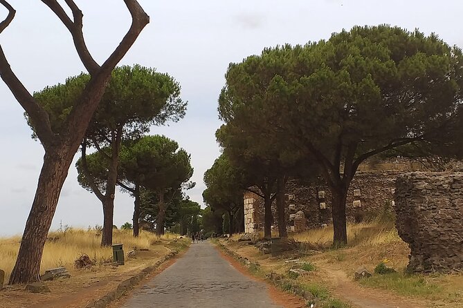 Surroundings of Rome on Vespa - Customizable Journey Around the City