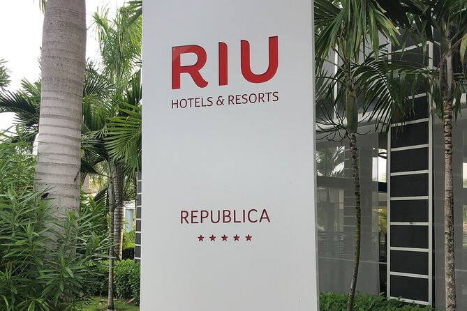 Suv Transfer From the Airport to Riu Hotels in Punta Cana - Providers Response