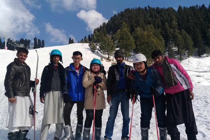 Top 14 Things to Do on a 5-Day 4-Night Tour of Naran and Shogran - Enjoy Local Cuisine