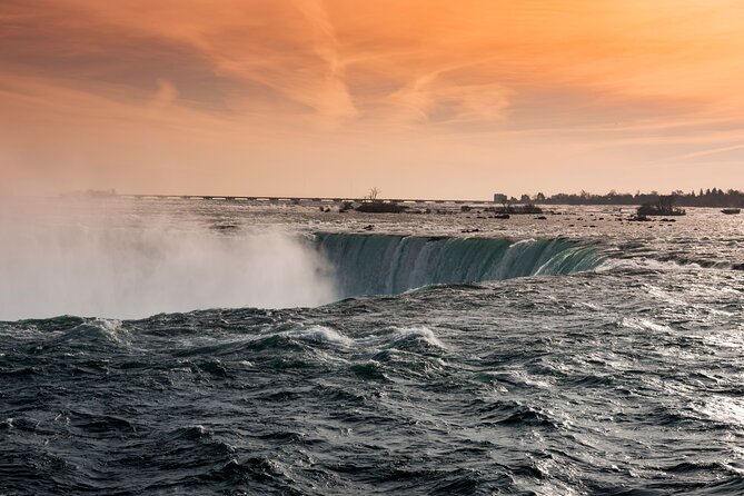 Toronto: Niagara Falls Day Tour With Boat and Behind the Falls - Essential Tips for the Tour