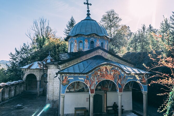 Tours to Monasteries and Waterfalls Around Veliko Tarnovo - Guide and Local Insights