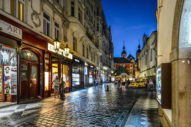 Transfer From Cesky Krumlov to Prague: Private Daytrip With 2h for Sightseeing - Cancellation Policy and Reviews