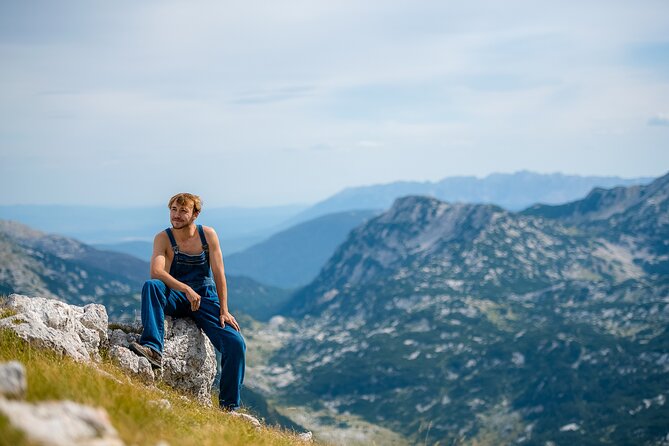 Ultimate Adventure - Booking Requirements