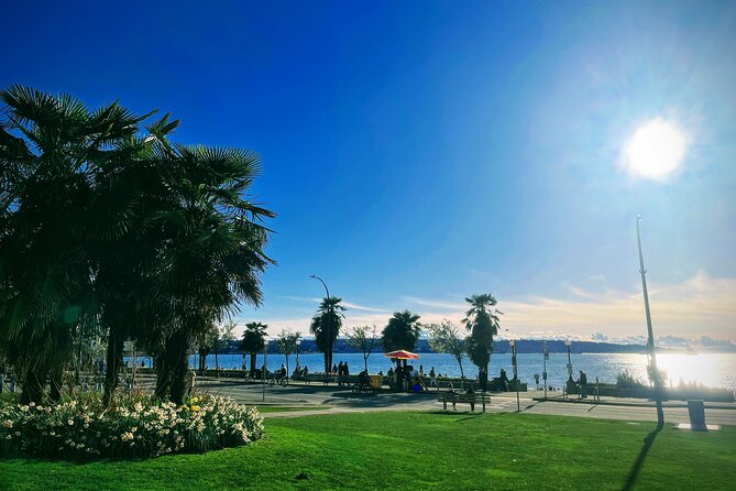 Vancouver Mini Tour With Whistler Transfer One Way Private - Discovering Stanley Park Sights