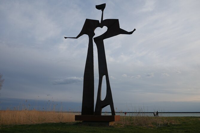 Waterfront Ride: Outer Harbor History Bike Tour - Traveler Experience