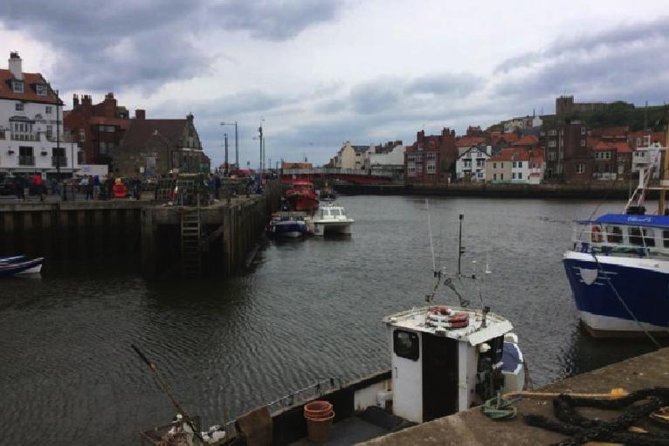Whitby - Home of Captain Cook and Count Dracula - Whitbys Cultural and Artistic Scene