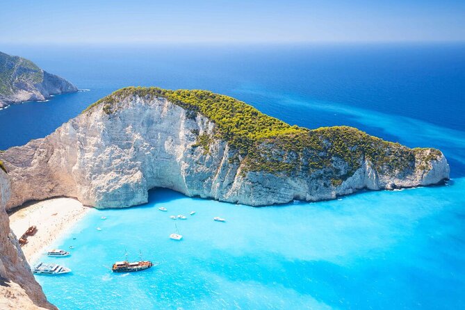 Zante Cruise From Kefalonia With Bus Transfer - Shipwreck Beach - Exploring Shipwreck Beach