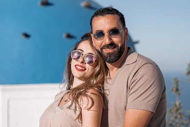 1 Hour Private Couple Photoshoot in Santorini - The Sum Up