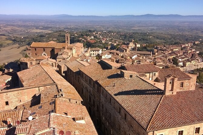 2 Hours - Private Walking Tour in Montepulciano - Host Engagement and Commitment