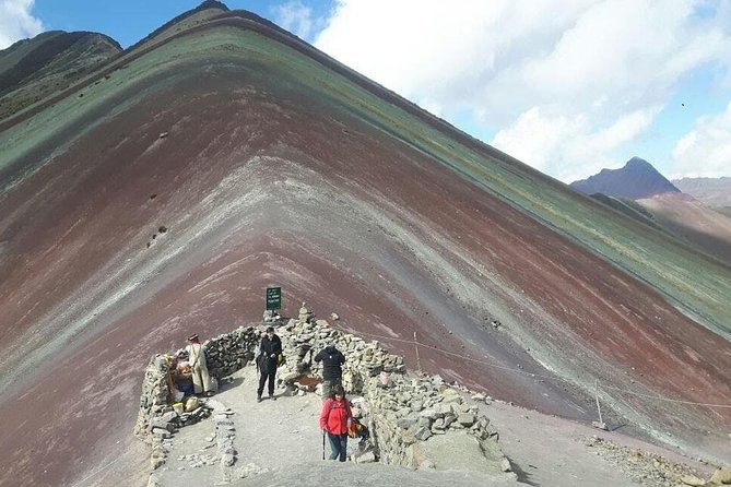 5 Day View The Most Popular The Sacred Valley, Machu Picchu & Rainbow Mountain - Discovering Machu Picchu and Rainbow Mountain