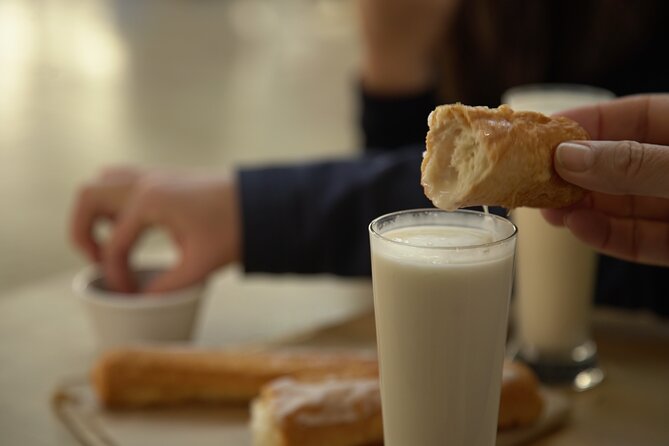 Audio Guide to Creating the Perfect Valencian Picnic - Ask Away