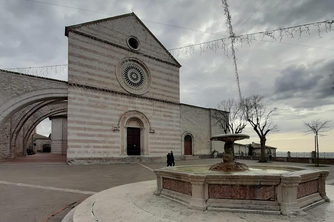 Basilica of St. Francis of Assisi. Tour With Official Guide - Meeting Point and Departure Location