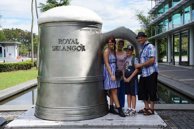 Batu Caves, Royal Selangor Pewter and Batik Factory Tour - Tips for a Great Experience