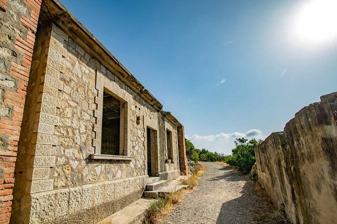 Bike-Nic Half Day Tour to the Bunkers of Monte Enfola - Safety Considerations