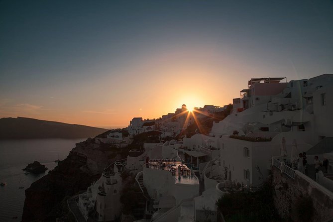 Blue Dome and Oia Sunset Small Group Transfer - Common Traveler Experiences