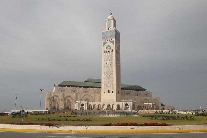 Book Van 8 Seats 10 Days Tour Around Morocco - Frequently Asked Questions