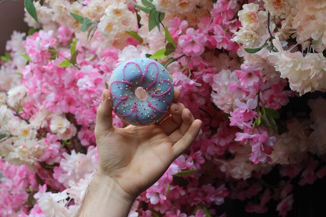 Brighton Festive Donut Adventure & Walking Food Tour - End Tour at Royal Pavilion
