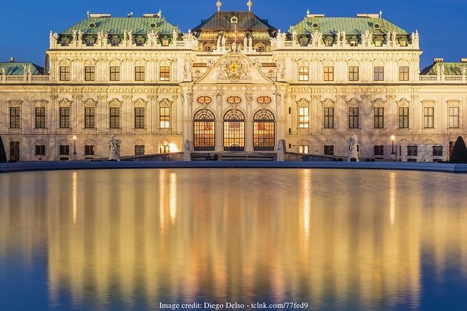 Christmas at Belvedere: Private Tour of the Upper Palace & Market - Since You Asked