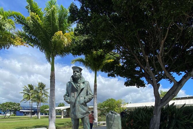 Deluxe Pearl Harbor, Arizona Memorial, and Visitor Center Tour - What to Expect