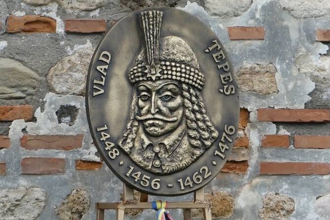 Draculas Castle and Peleș Royal Castle - Private Tour - Explore the Castles