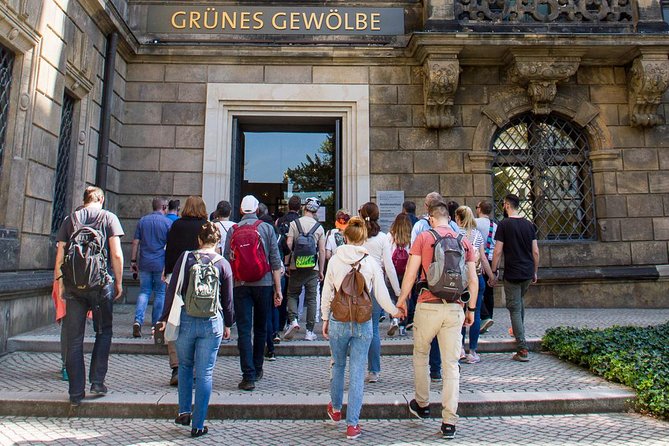 Dresden: New Green Vault and Semper Opera Tour - Tour Accessibility