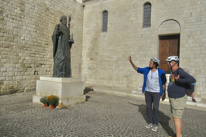 E-Bike Tour to Discover Bari - Guides Expertise