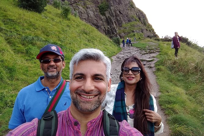 Edinburgh Castle to Arthurs Seat Tour: Private & Custom - Customer Feedback and Cancellation