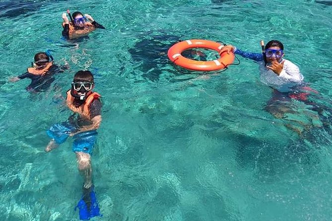 First Lady Private Marine Park Snorkel & Cielo Sandbar Charter - Accessibility and Policies