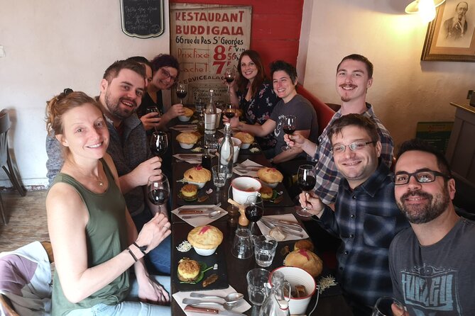 Food & History Tour in Bordeaux Old Town With Local Guide - Group Size and Capacity
