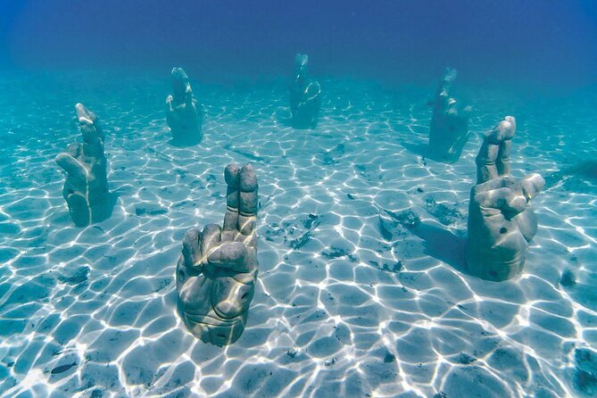 Full Experience Isla Mujeres: Food Aboard + Premium Drinks + Snorkel + Free Time - Onboard Dining and Drinks