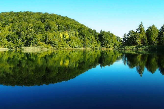Guided Transfer From Zagreb to Split With Plitvice Lakes Stop - Scenic Ride to Split
