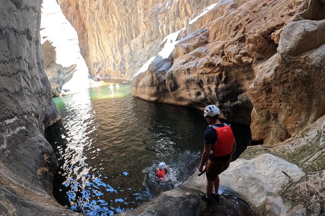 Half Day - Snake Canyon Adventure Tour in Jebel Shams - Exploring Jebel Shams